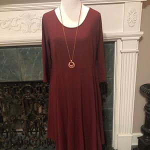Old Navy Maternity Dress Medium w Necklace